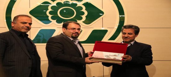 شهردار شیراز لایحه بودجه ۹۸ را تقدیم شورای شهر کرد