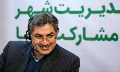 جمع آوری خودروهای سنگین از حاشیه معابر در سال ۹۸