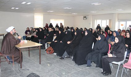 تبیین فرهنگ فاطمی و بیان جایگاه انقلاب اسلامی محور برنامه های دهه فجر شهرداری