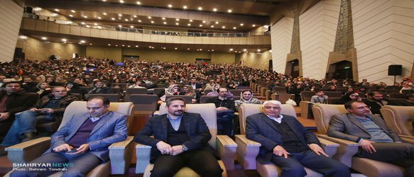 تلاش می کنیم جایگاه های مهندسی را به مهندسان بسپاریم