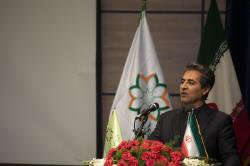 مشکل ترافیک در کلانشهرها با افزایش سطح معابر حل نمی شود