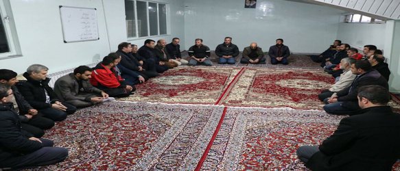 اعزام کاروان نیروهای خدمات شهری برای امداد رسانی به سیل زدگان استان ایلام