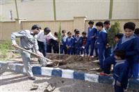 یک ساعت با محیط بان درمدرسه شهید شاهولی شهرستان انار