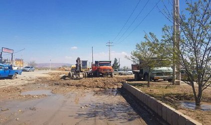 اجرای جدول گذاری دوبل در ادامه باندهای کندرو جاده ترانزیتی تبریز- مرند