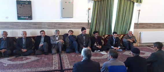 نشست مدیر و همکاران امور منابع آب انگوران با جمعی از کشاورزان روستای سونتو
