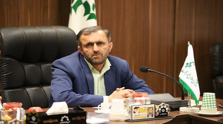 برخی بازنشستگان بصورت سفارشی مشغول بکار هستند /  مدیران شهرداری رشت در این موضوعات دقت بیشتری کنند /  اجازه ندهیم که جوانان این مرز و بوم بواسطه فامیل بازی و آشنایی،از ساختن آینده ای روشن برای خود نا امید باشند