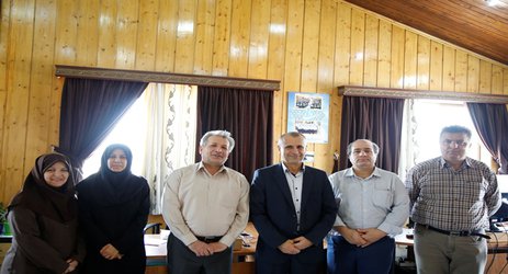 حضور مهندس حاجی لری در روابط عمومی شرکت به مناسبت هفته روابط عمومی