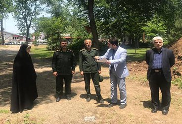 بازدید روسای کمیسیون فرهنگی و بهداشت شورای اسلامی شهر رشت به همراه جانشین سپاه رشت و همچنین مدیر کل بنیاد حفظ آثار و نشر ارزش های دفاع مقدس استان گیلان و ریاست سازمان سیما، منظر و فضای سبز شهرداری رشت از روند اجرایی ساخت یادمان  شهدای گمنام در پارک ملت