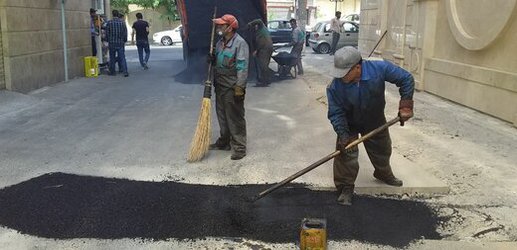 توزیع آسفالت در مسیر خیابان اوحدی و خیابان توحیدی