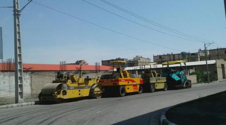 اجرای عملیات بهسازی آسفالت بزرگراه آزادی