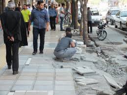 انجام نظرسنجی از شهروندان درخصوص بهسازی پیاده روهای خیابان کوهسنگی