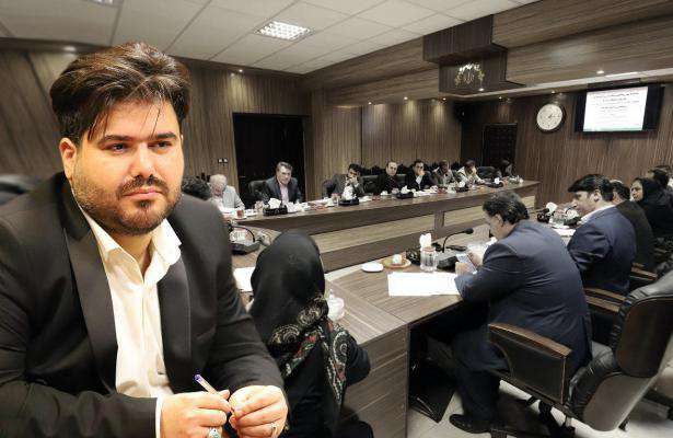 بهراد ذاکری: اساتید صاحب اندیشه ی حوزه دانشگاه و سازمانهای مردم نهاد بازوهای توانمند علمی و عملی، در جهت دادن درست، به طرح ساماندهی پروژه پسماند / احمد رمضانپور: از شهردار می خواهم که با ایجاد ساز و کارهای لازم در ساماندهی معضل بسیار مهم پسماند کاری ماندگار از خودشان به یادگار بگذارند