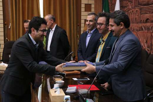 تجلیل از عوامل اجرایی همایش اوراسیا