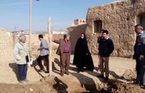 بازدید بخشدار مرکزی خلیل آباد از عملیات تعویض شبکه روستای حسین آباد