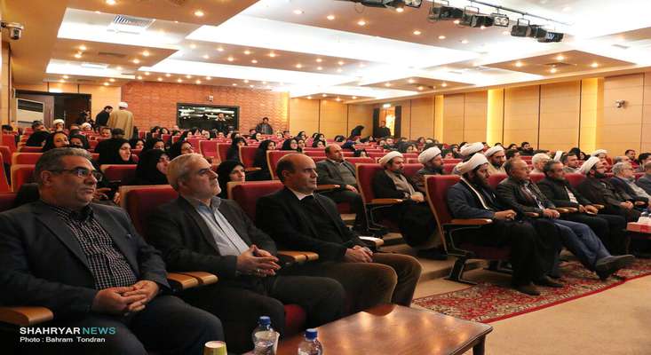 ظرفیت‌های علمی در حوزه علوم انسانی و فرهنگی متناسب با زمان رشد نکرده است