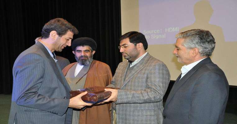 مراسم تكريم و معارفه مديركل راه و شهرسازى