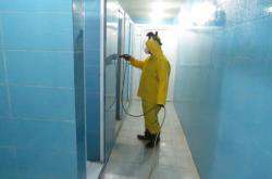 ضدعفونی مستمر ۵۴ باب سرویس بهداشتی سطح شهر برای مقابله با ویروس کرونا