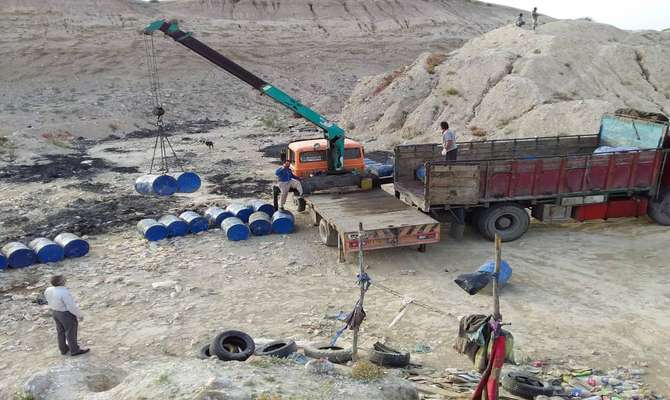جمع آوری یک واحد غیرمجاز  تولید چربی صنعتی در شرق بندرعباس