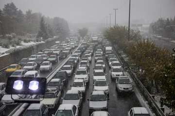 ترافیک سنگین در ۵ محور خروجی تهران