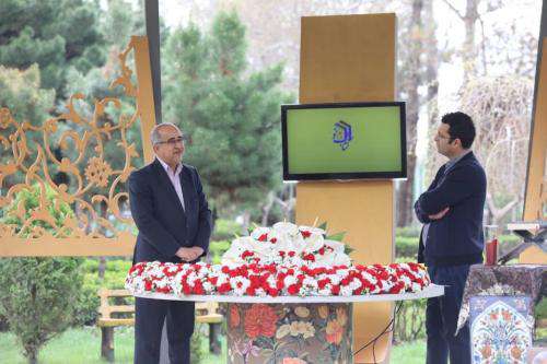 یک تا ۵ فروردین ۳۸۰ هزار خودرو وارد مشهد شده است/ نگران موج دوم سفرها  ...