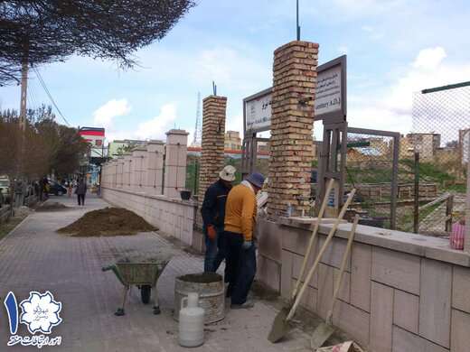 فاز عملیاتی نمای پایه های درب ورودی مجموعه ربع رشیدی آغاز شد