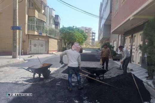 آسفالت ریزی سه کوی توسط شهرداری منطقه ۲ تبریز