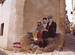 نقاشی بر دیوارهای دل‌مرده شهر