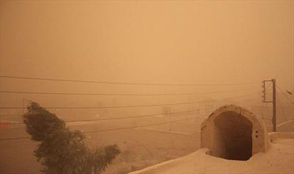 طوفان ۸۳ کیلومتری ادارات زابل را به تعطیلی کشاند