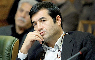 واکنش دنیامالی به منع حضور اعضای شوراها در انتخابات نظام مهندسی