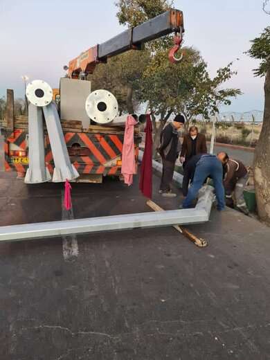 نصب دکل دوربین ثبت سرعت در بلوار خلبان