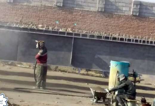 عملیات ساخت عرشه فولادی پل اتصال پارکینگ عون بن علی به میدان شهید فهمیده