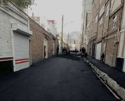 آسفالت‌ریزی کوچه ۱۲ متری المهدی شهرک ارم با ۶۰ تن آسفالت