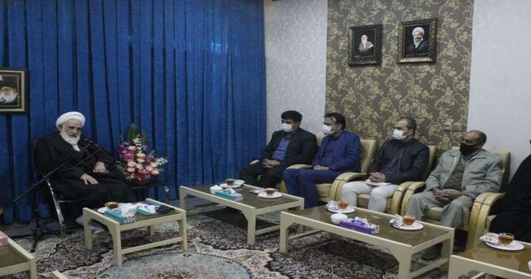 همزمان با هفته هوای پاک؛ نماینده ولی فقیه و امام جمعه کاشان: موضوعات زیست محیطی نیازمند فرهنگ سازی است