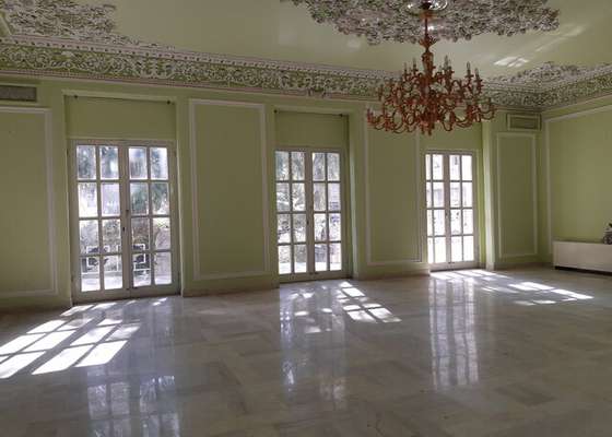  بررسی حواشی فروش عمارت اقدسیه