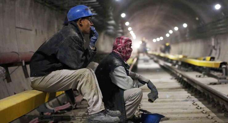 انتقاد از واگذاری برخی شرکتهای سودده تامین اجتماعی در بورس