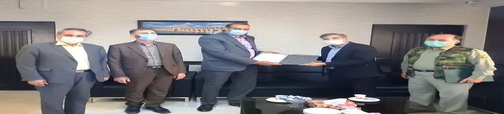 همزمان با هفته محیط زیست؛ تقدیر سازمان بسیج کارمندان سپاه صاحب الزمان (عج) استان اصفهان از خانواده محیط زیست استان