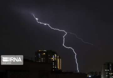 باد شدید و رگبار باران در ۲۴ استان کشور