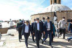 بازدیدها و تعاملات در راستای حفظ بازار وکیل به عنوان یکی از عناصر هویتی و فرهنگی شیرا ...