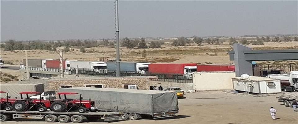 ورود رانندگان ناوگان تجاری از مرز‌ها به کشور ممنوعیتی ندارد