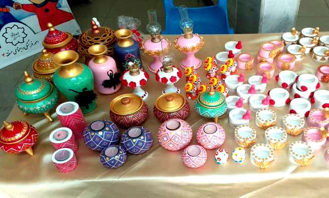 برگزاری نمایشگاه المان‌های نوروزی و سفره هفت‌سین در فرهنگسرای آنا