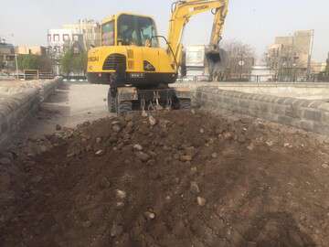 پل تاریخی حاج عظیم سنگفرش می‌شود