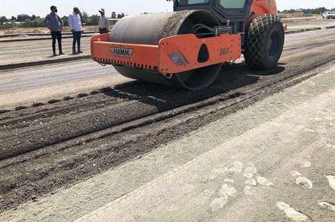 بازدید از عملیات زیرسازی و روسازی آسفالت فرودگاه مهرآباد