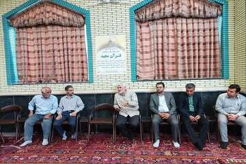 دیدار مردمی شهردار منطقه ۱۰ در مسجد صاحب‌الزمان کوثر غربی