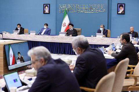 موافقت هیات وزیران با واگذاری بخشی از سهام دولت در برخی بانک‌ها و شرکت‌های دولتی/ افزایش سقف تسهیلات مسکن ایثارگران در سال ۱۴۰۱