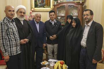 دیدار شهردار تبریز با خانواده معظم سه شهید والامقام دفاع مقدس
