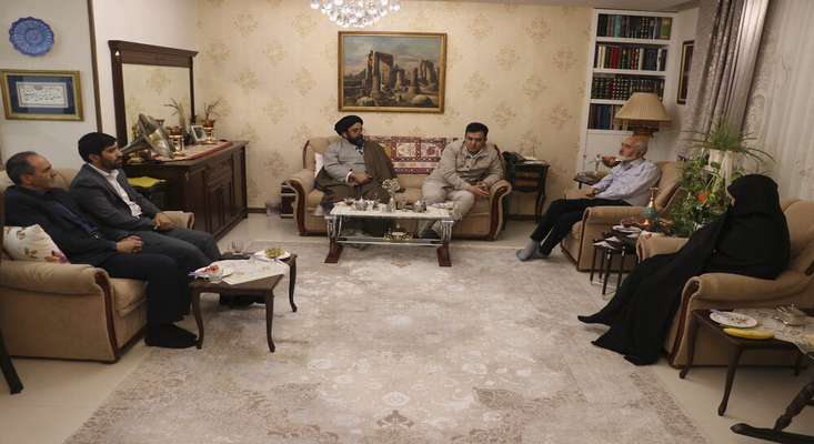 تجلیل شهردار و اعضای شورای اسلامی شهر از حسن تقی زاده نخبه هنری تبریز
