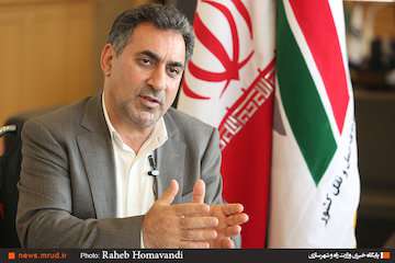 اتصال استان اردبیل به شبکه ریلی کشور تا پایان سال مالی ۱۴۰۱/ جابجایی ۷۰۰ هزار نفر مسافر و ۹ هزار تن بار از راه‌آهن اردبیل- میانه