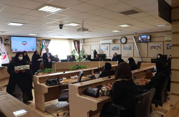 بانوان در پذیرش مسئولیت ها، توانمندی خود را ثابت کرده اند