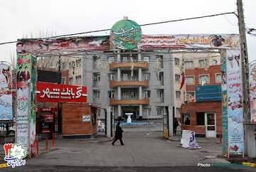 ورودی ساختمان شهرداری منطقه ۳ طاق‌بندی و فضاسازی شد