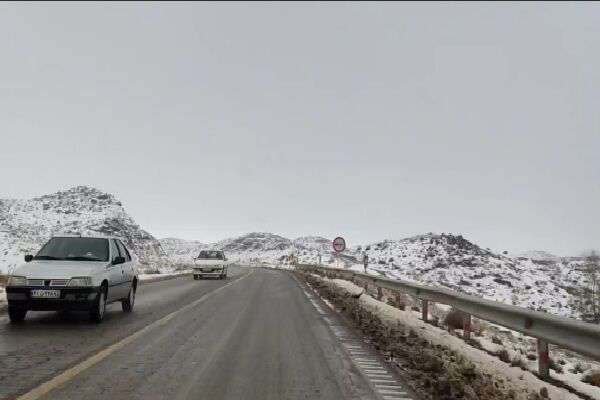 محور فیروزکوه و آزادراه قزوین – کرج دارای ترافیک سنگین است